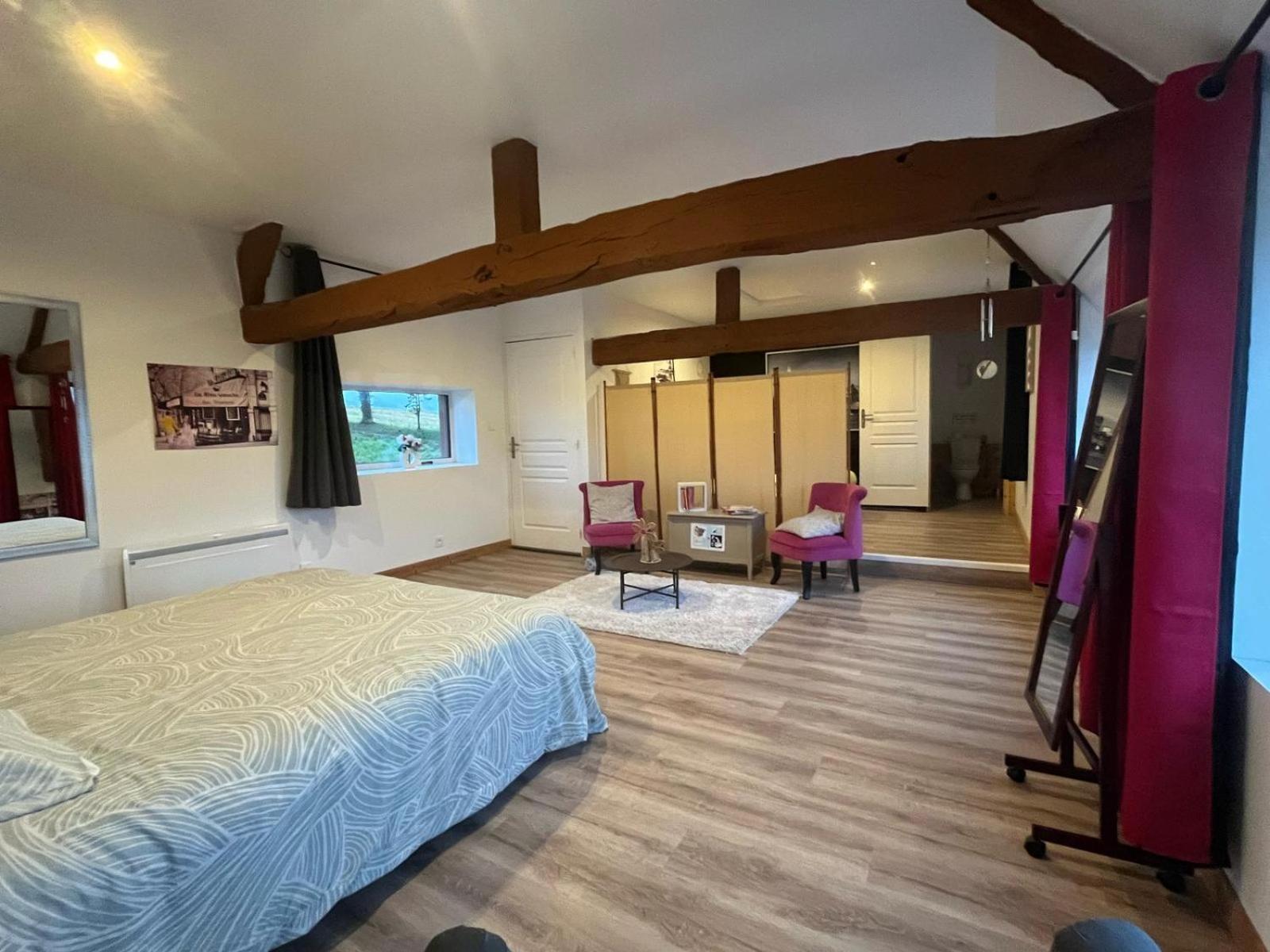 Gite "La Renaudaie" - Piscine Juvigny Les Vallees Kültér fotó