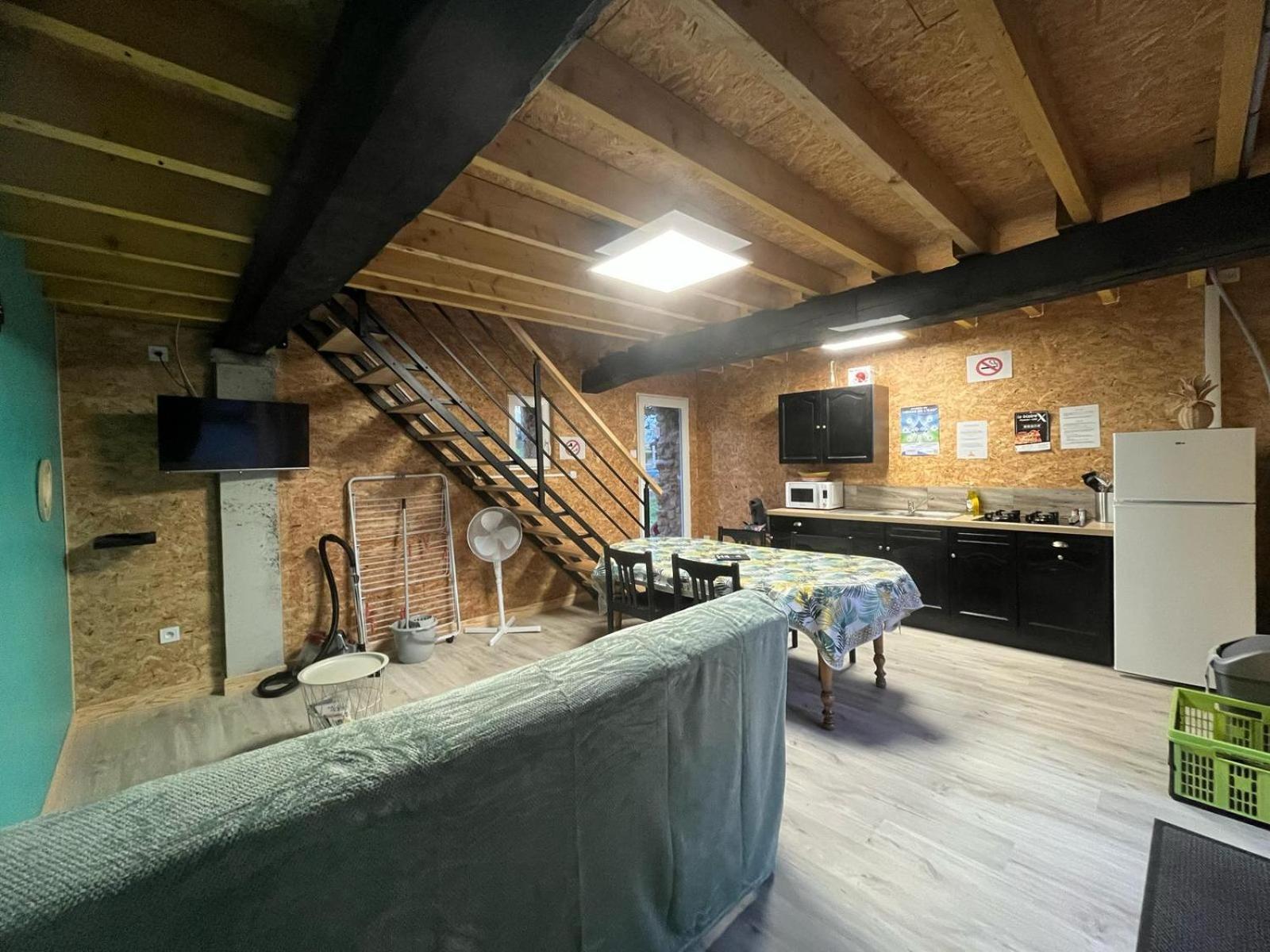 Gite "La Renaudaie" - Piscine Juvigny Les Vallees Kültér fotó